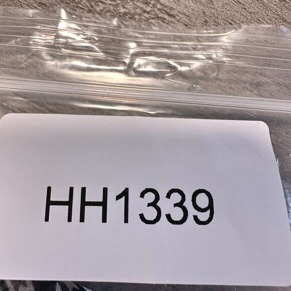 EQUIPMENT Signature Silk Chiffon Shirt Blouse in Houndstooth Print Size M - Picture 8 of 8